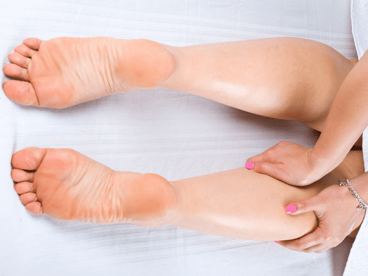 Massage spécial jambes lourdes
